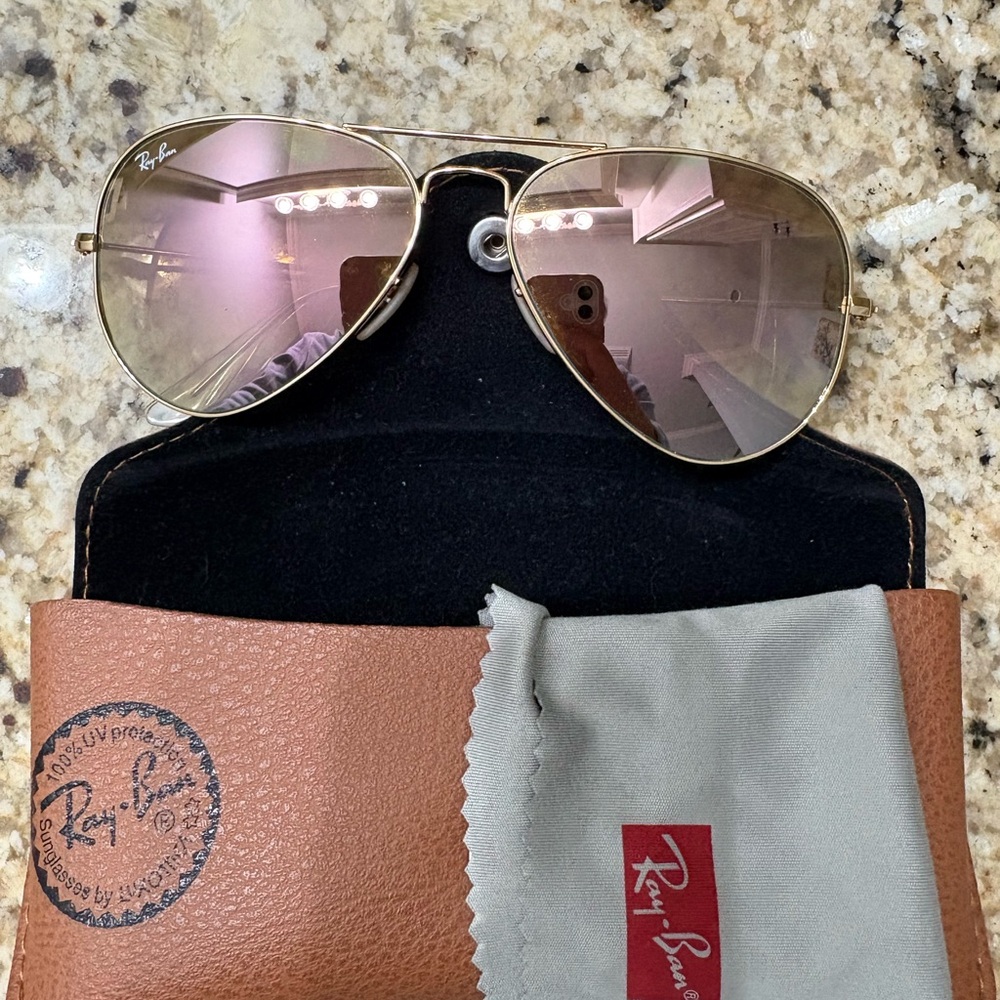 Ray-Ban Gold Frame Sunglasses with Pink Lenses - Picture 4 of 4